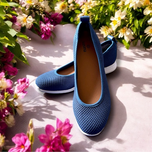 Preppy 🌸 Susina Wedge Slip-on Shoes Blue - Size 8B -Comfort Classic Summer Shoes - Picture 3 of 16